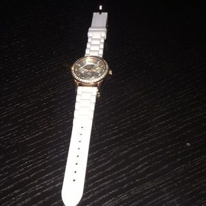 ‼️ CLOSET IS CLOSING White and rose gold watch.